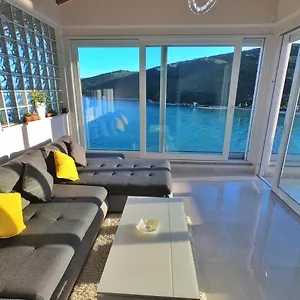 Apartment 13, Rabac